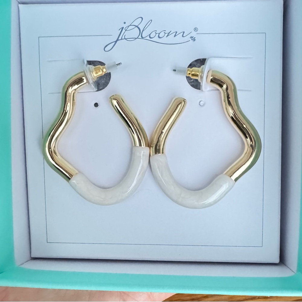 Bloom Trendy Fashion Jewelry Ivory Gold and White Curved Drop Dangle Earrings
